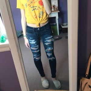 American Eagle Distressed Jeans